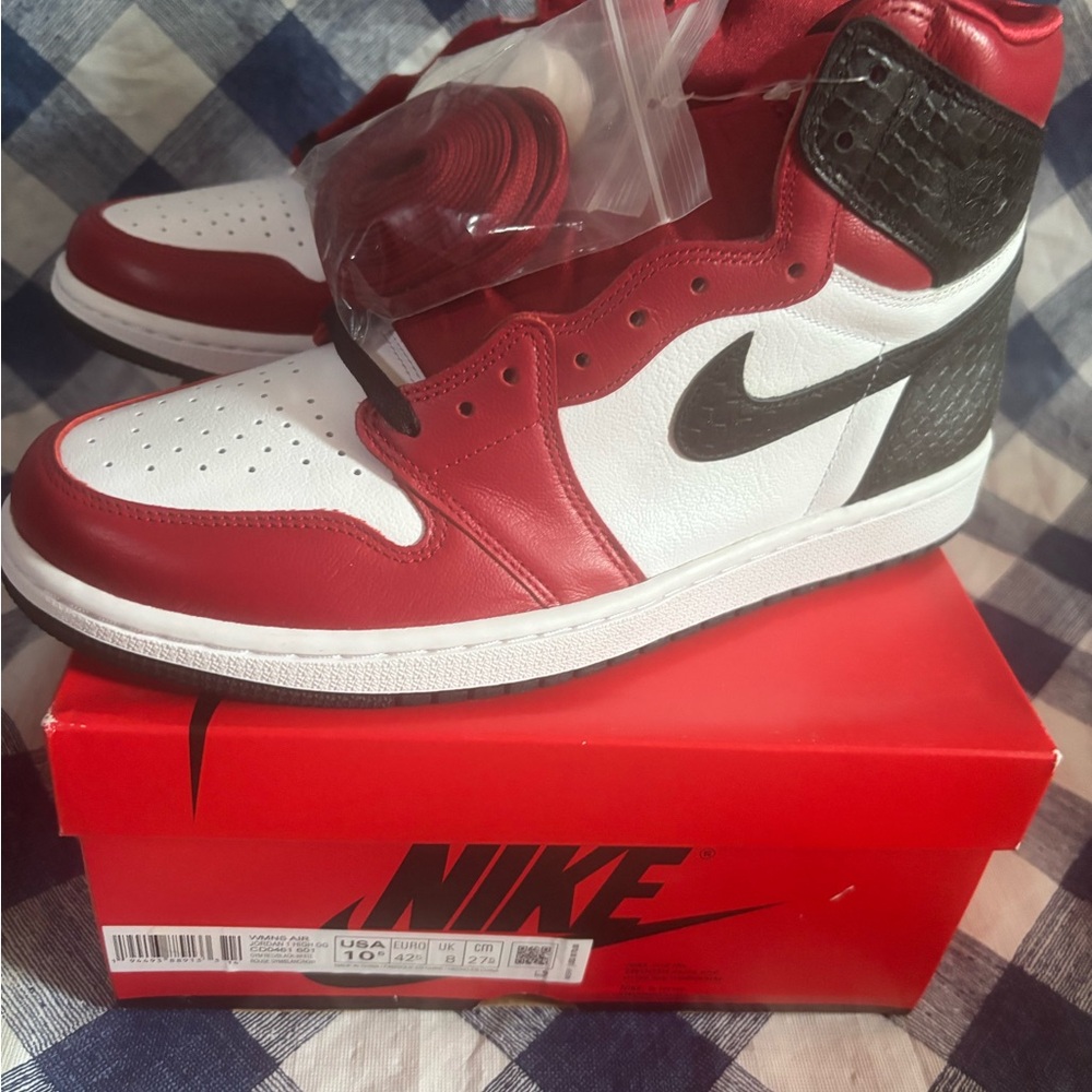 Nike Jordan 1 Retro High Women’s Snake Skin 1s